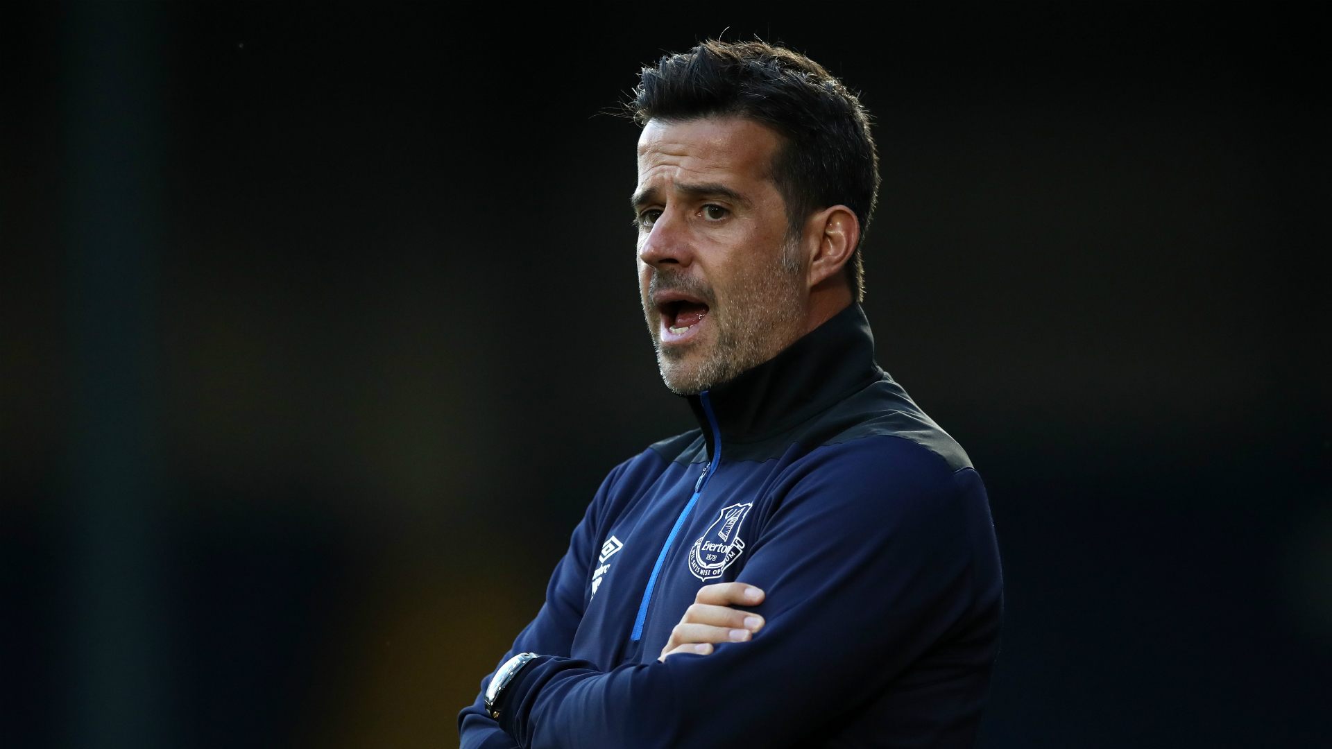 在经过数月 在经过数月